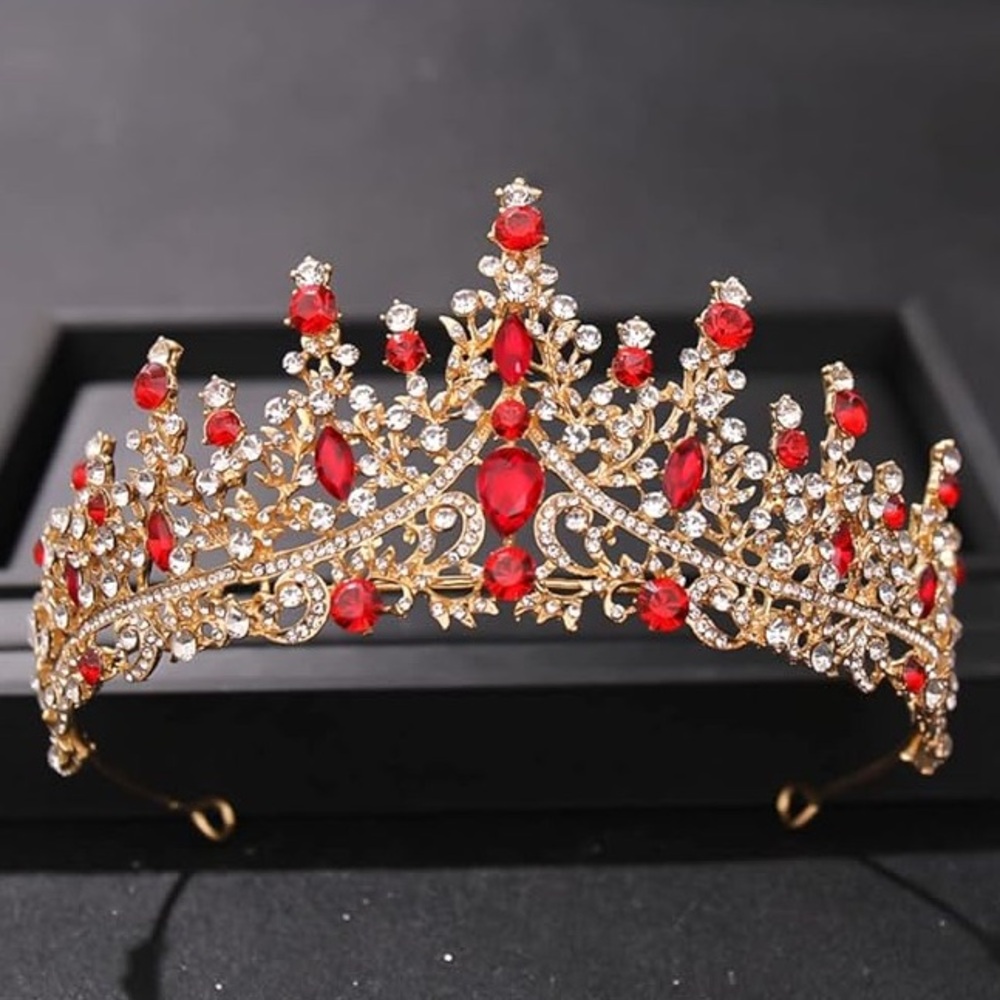Wedding Crown Tiara - Picture 13 of 14